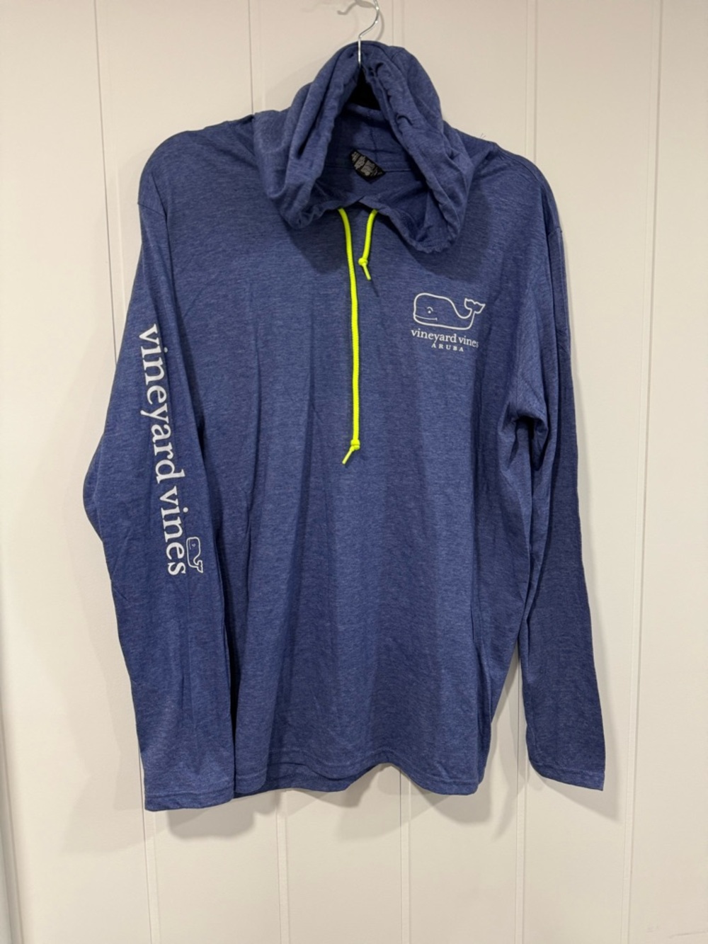 Vineyard Vines Aruba Men's Long Sleeve Tee with hood